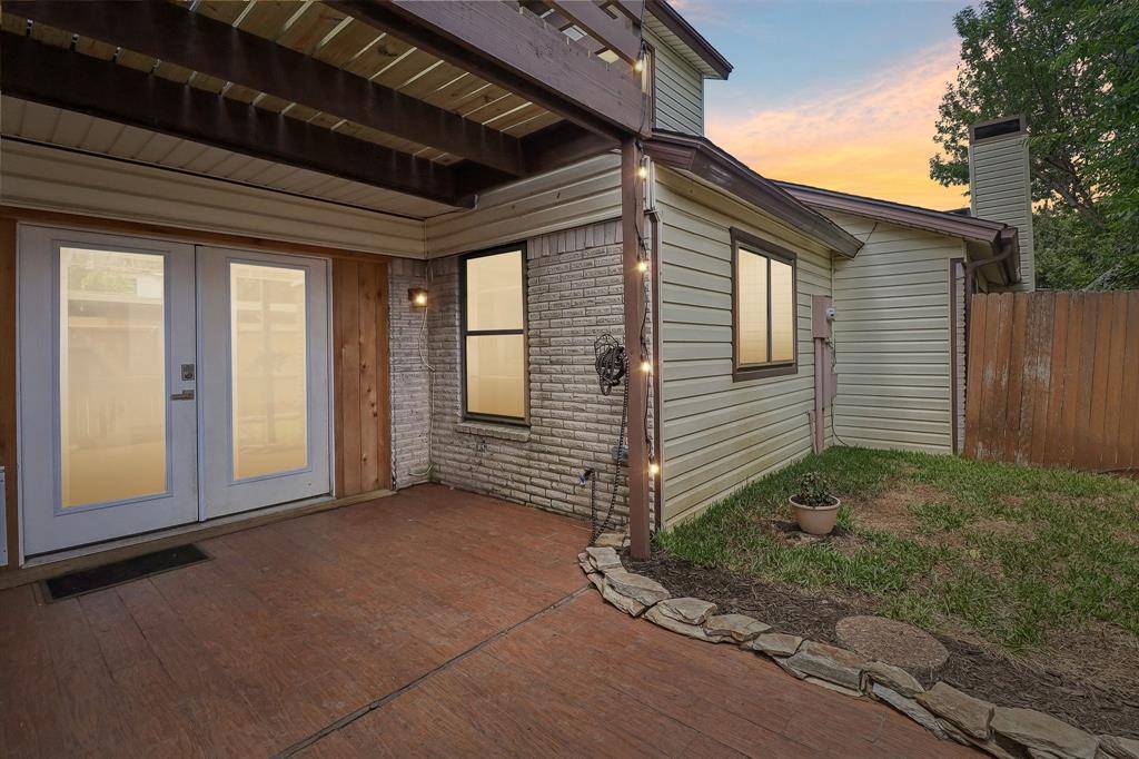2059 Embassy Way, Carrollton, TX 75006