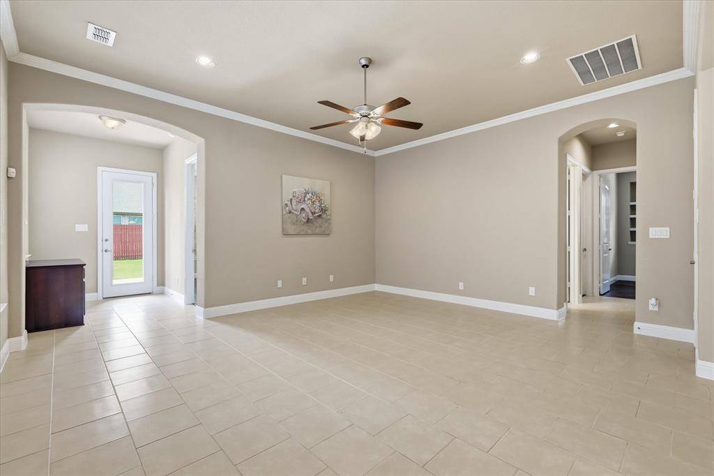 4332 Old Grove Way, Fort Worth, TX 76244