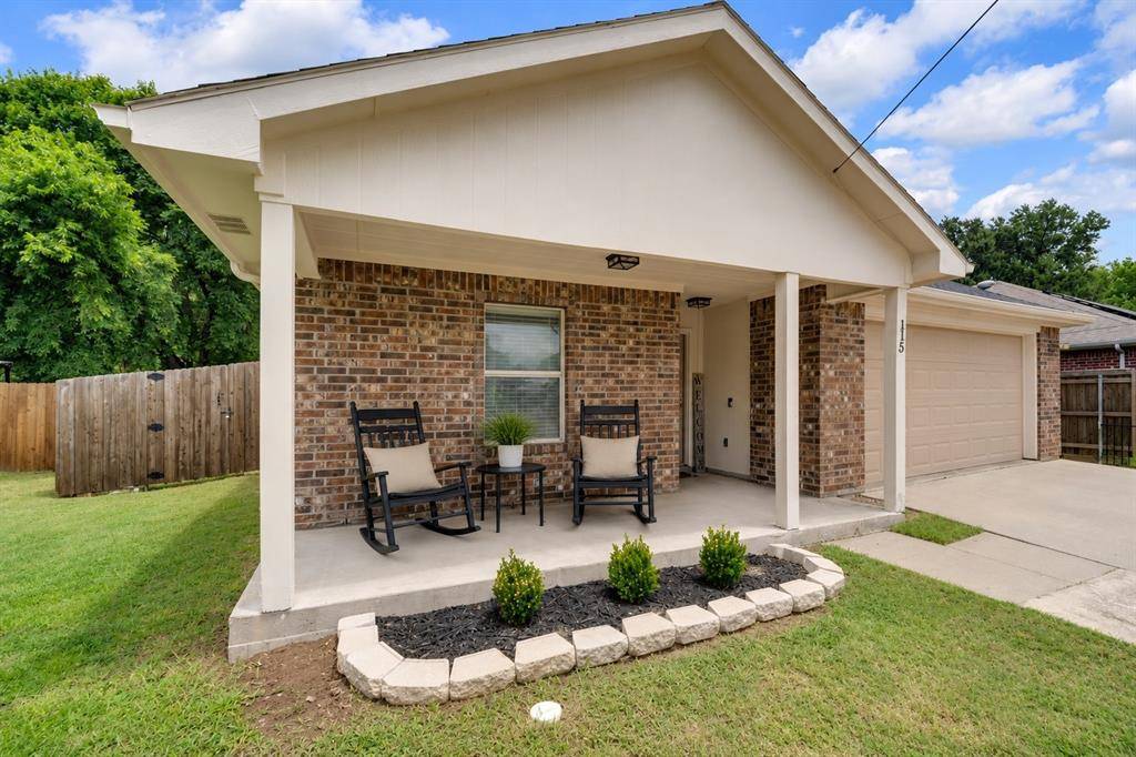 115 E Cason Street, Irving, TX 75061