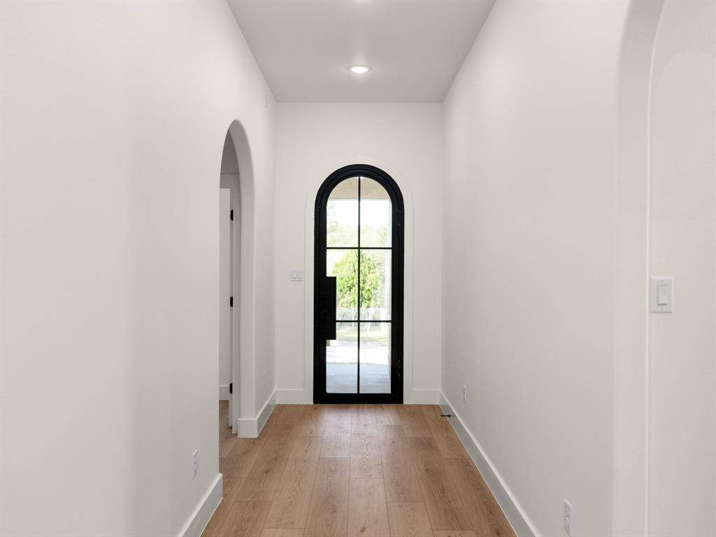 2918 NW 20th Street, Fort Worth, TX 76106