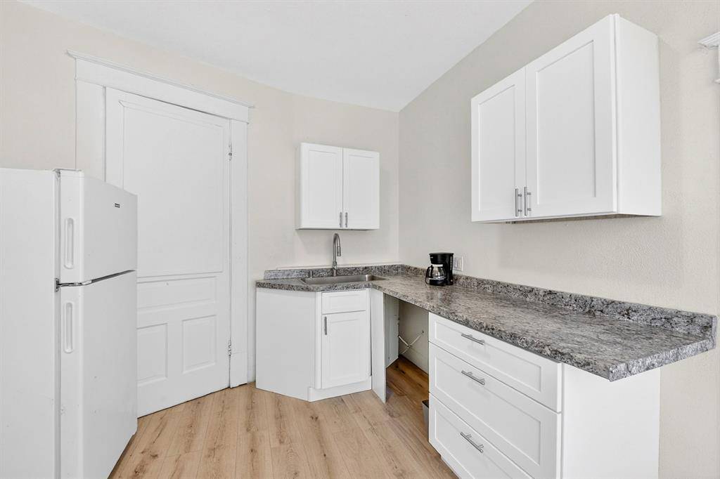 3711 Wendelkin Street, Dallas, TX 75215