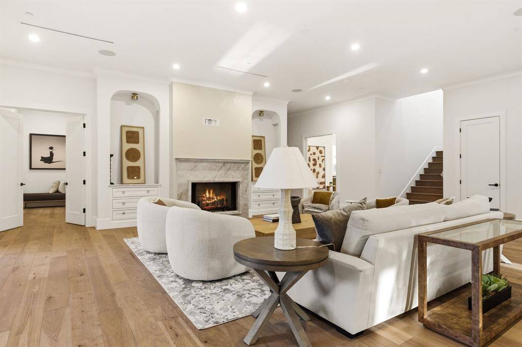 5925 Williamstown Road, Dallas, TX 75230