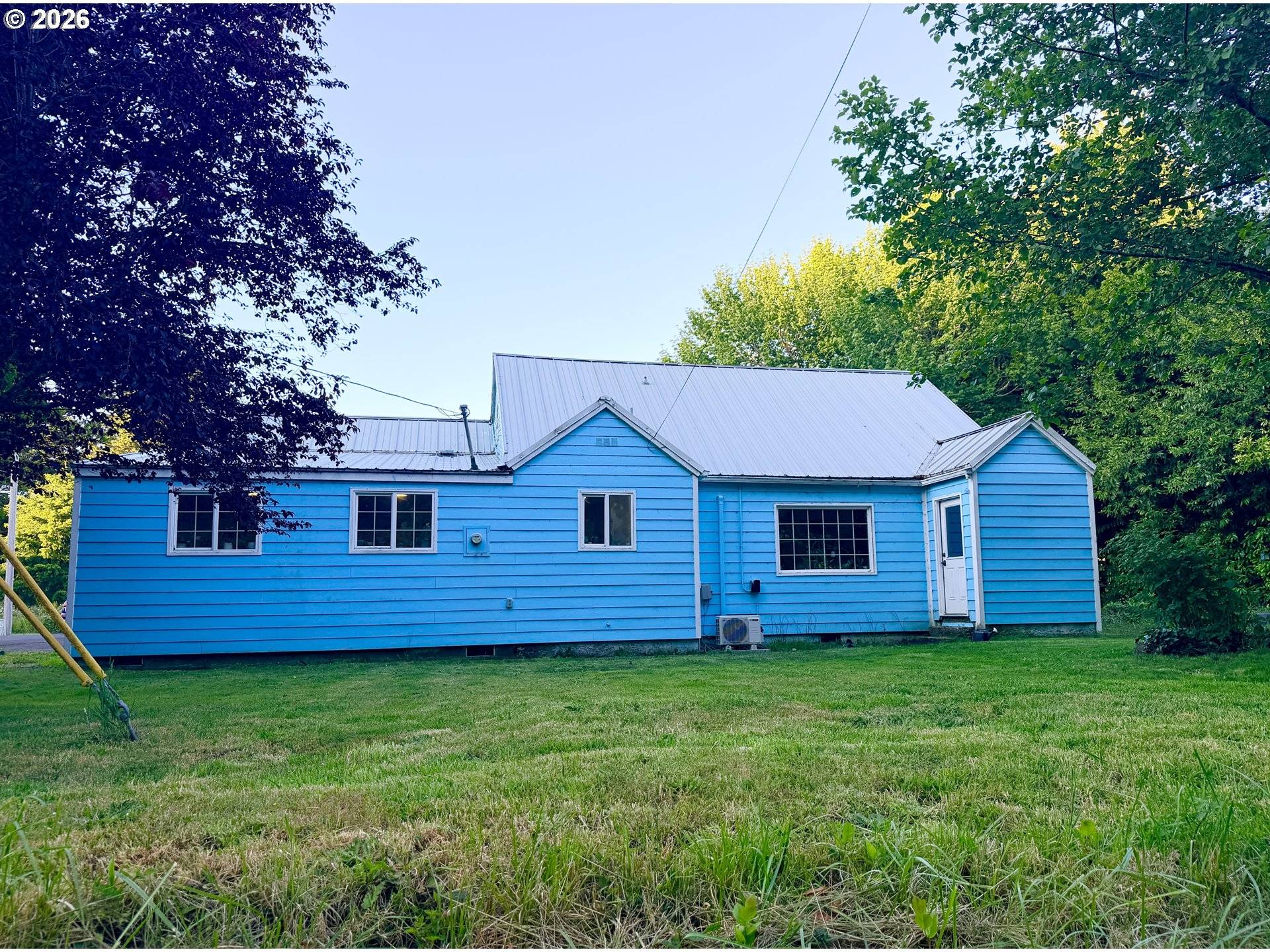 677 SE MOFFITT RD, Waldport, OR 97394