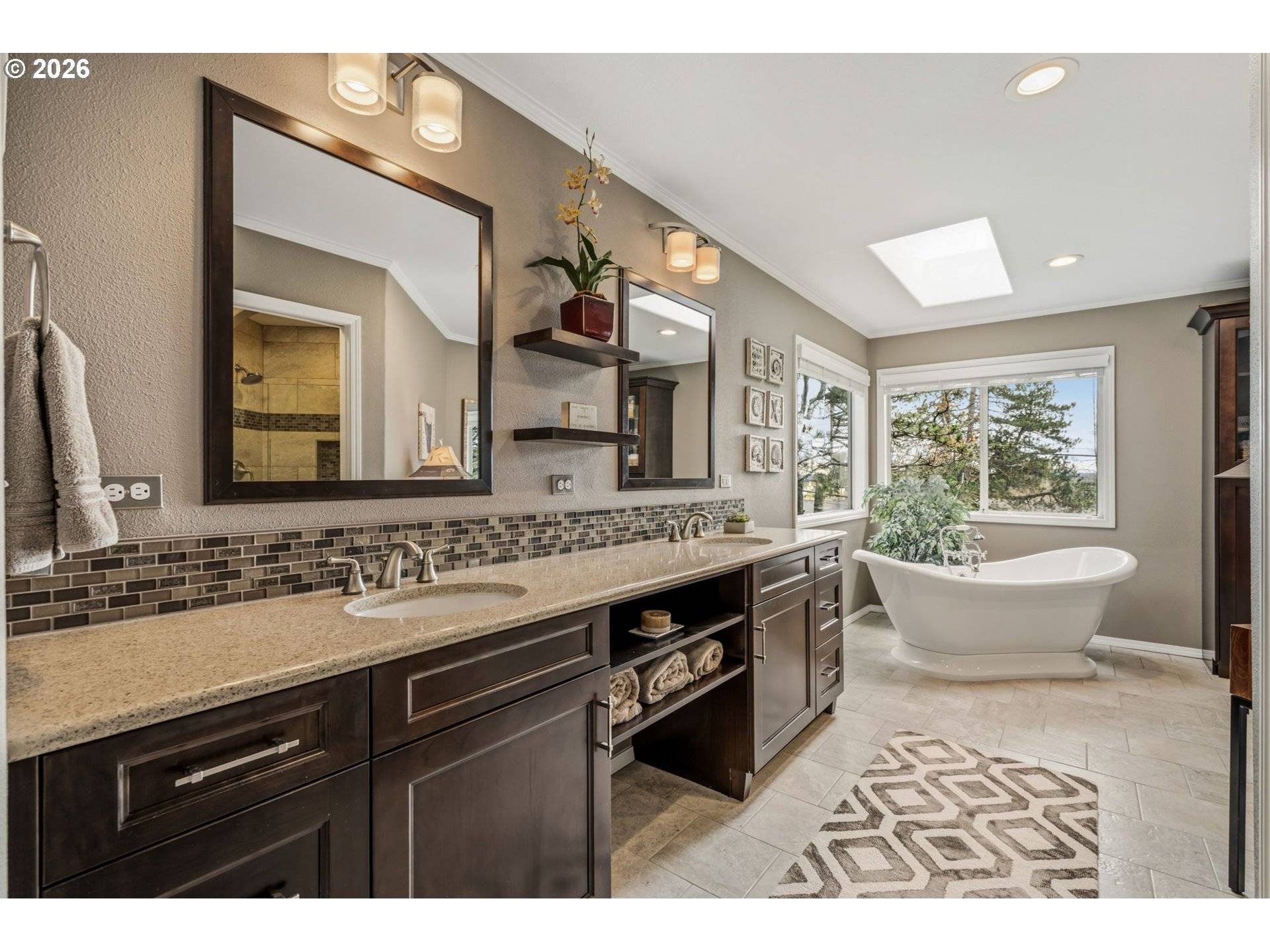 6108 SW KRUSE RIDGE DR, Portland, OR 97219