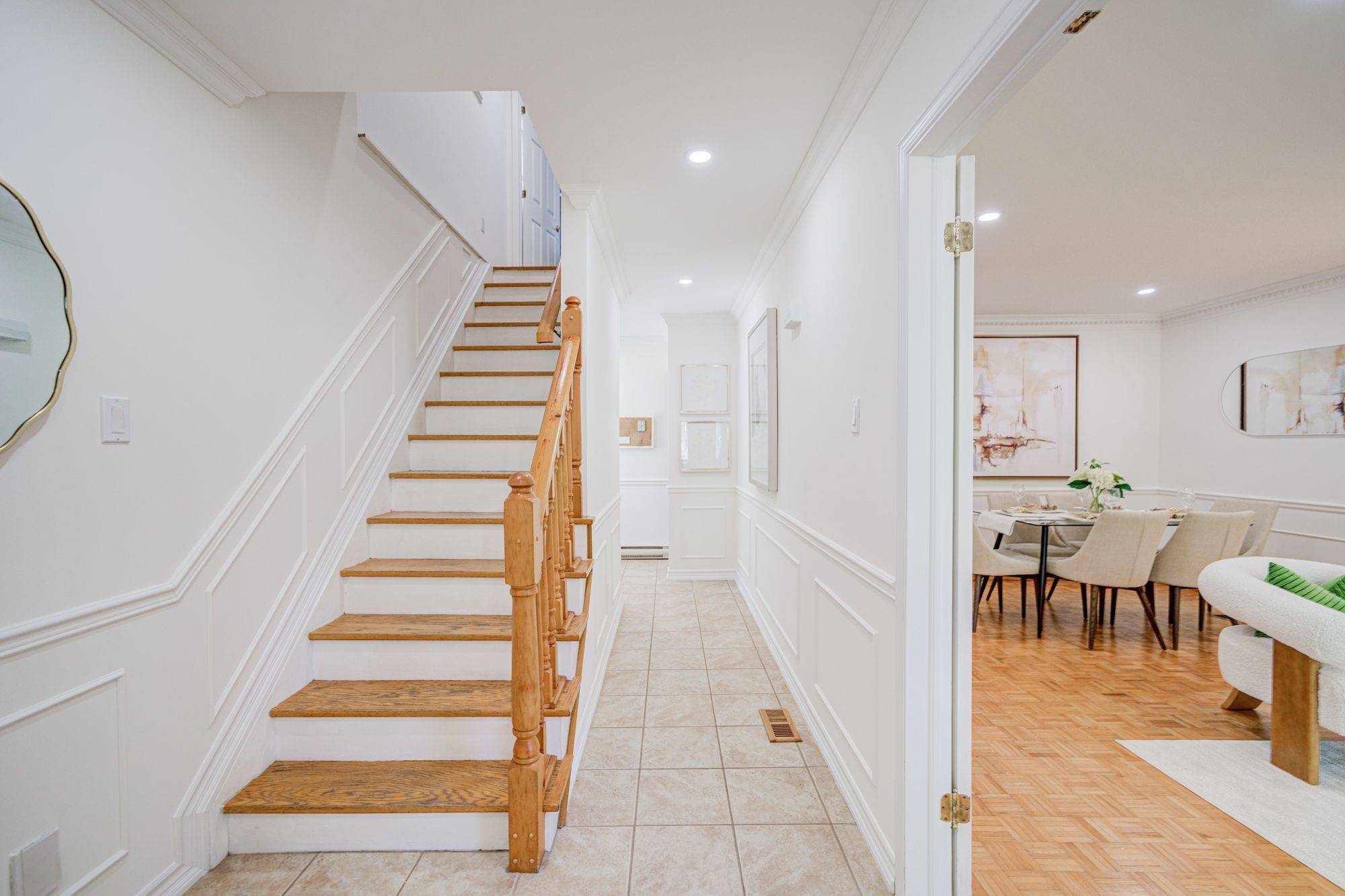 214 William Roe BLVD, Newmarket, ON L3Y 1B5