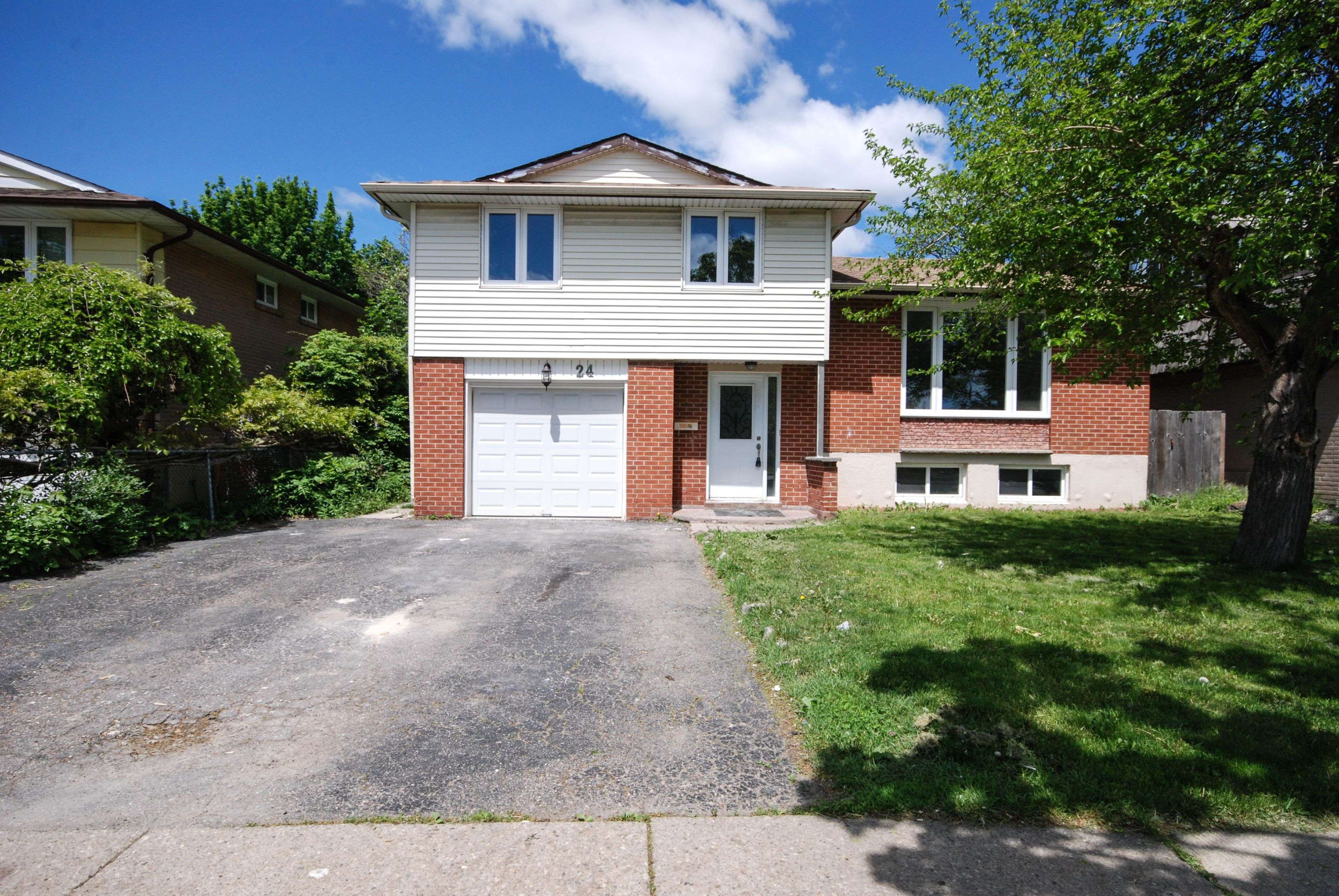 24 Archdekin DR, Brampton, ON L6V 1Y3