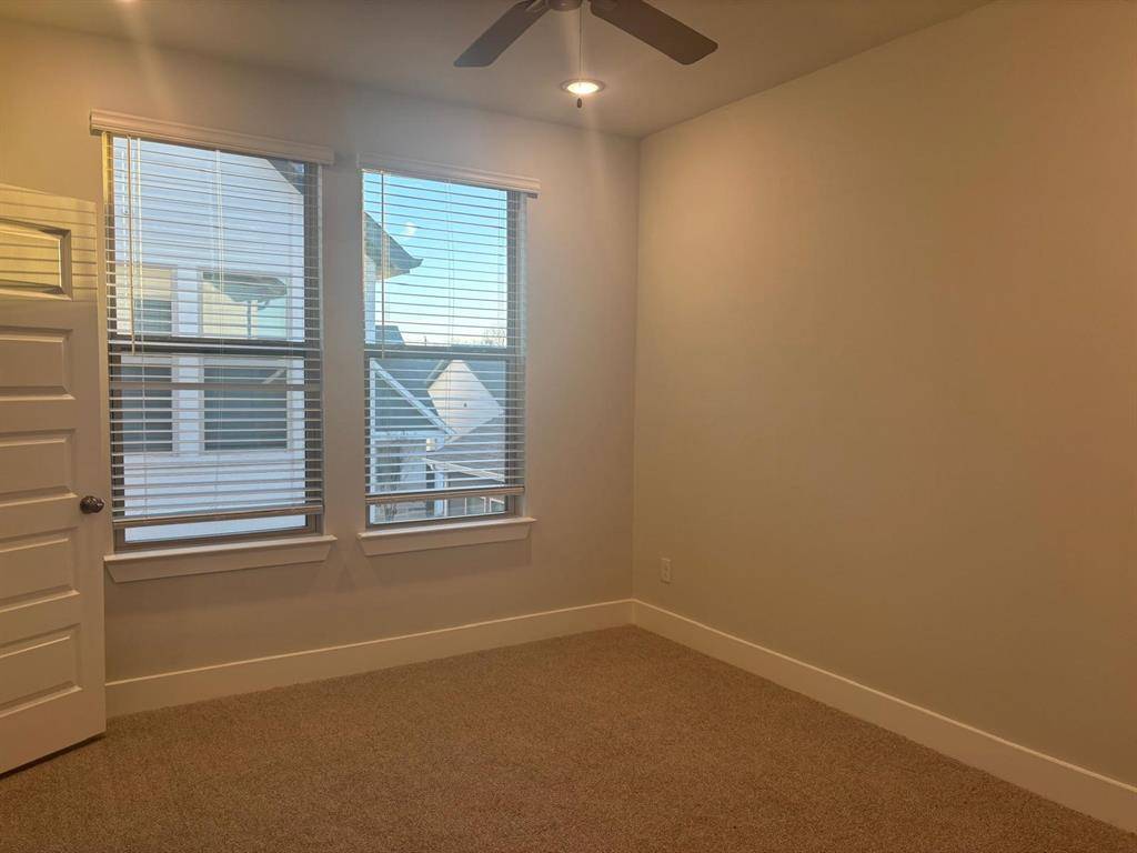 825 W Mayfield Road #224, Arlington, TX 76015