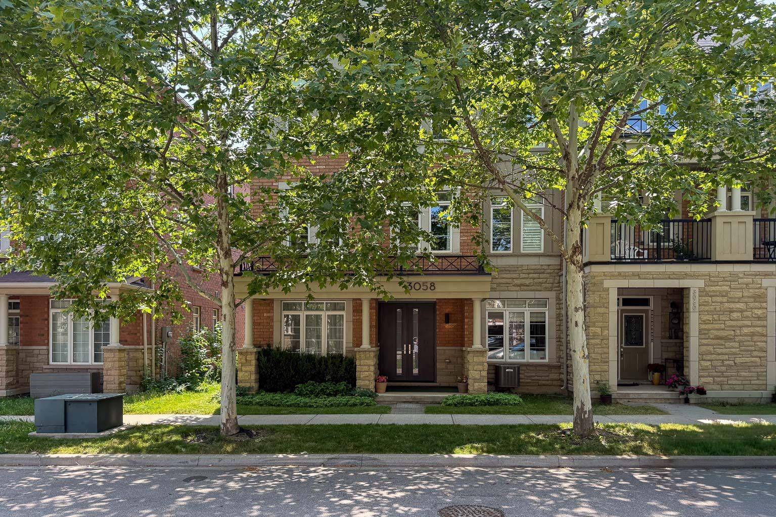 3058 Eberly Woods DR, Oakville, ON L6M 0T5