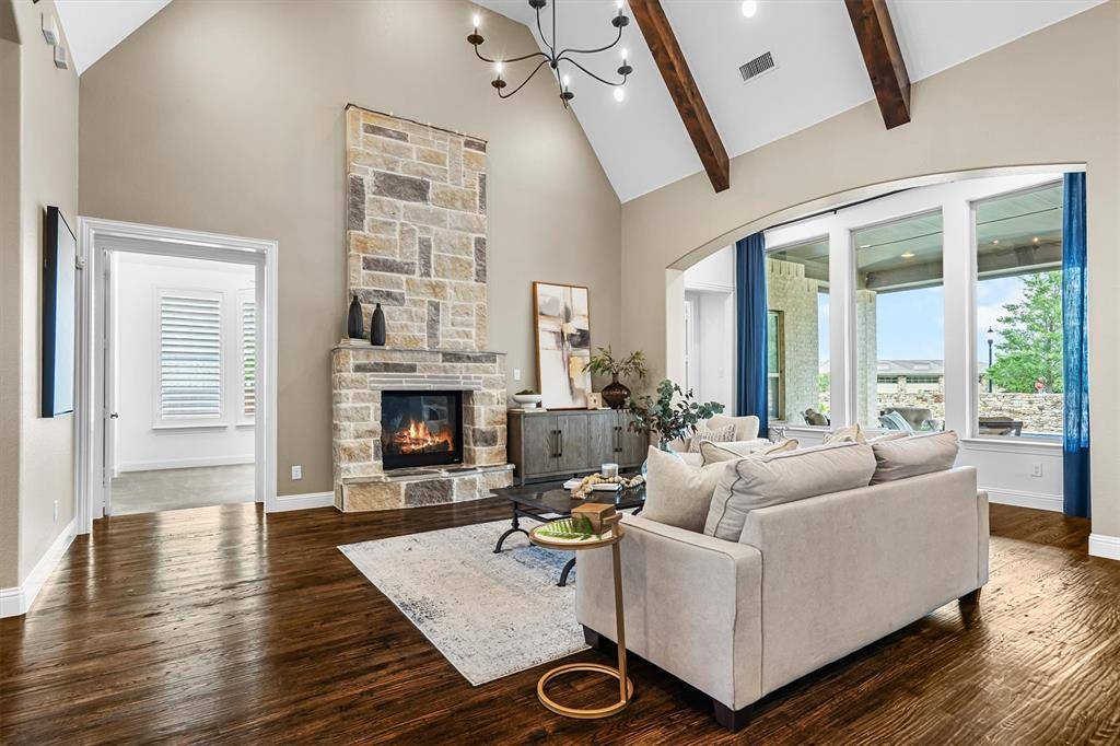 10801 Sycamore Falls Drive, Flower Mound, TX 76226