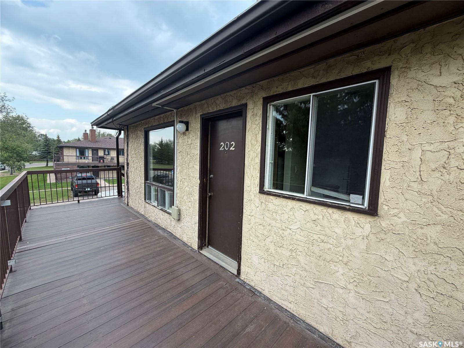 15 Alport CRESCENT #202, Regina, SK S4R 8C6