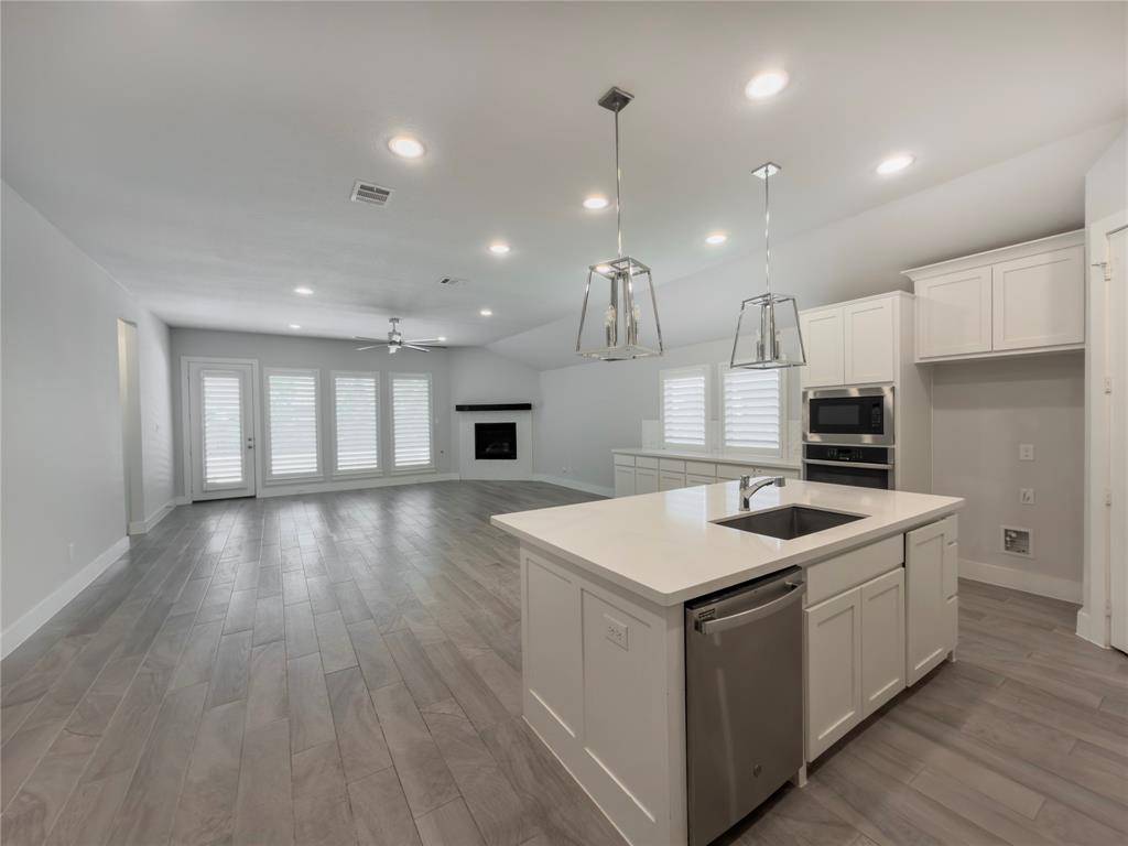 1708 Red Rose Trail, Celina, TX 75078