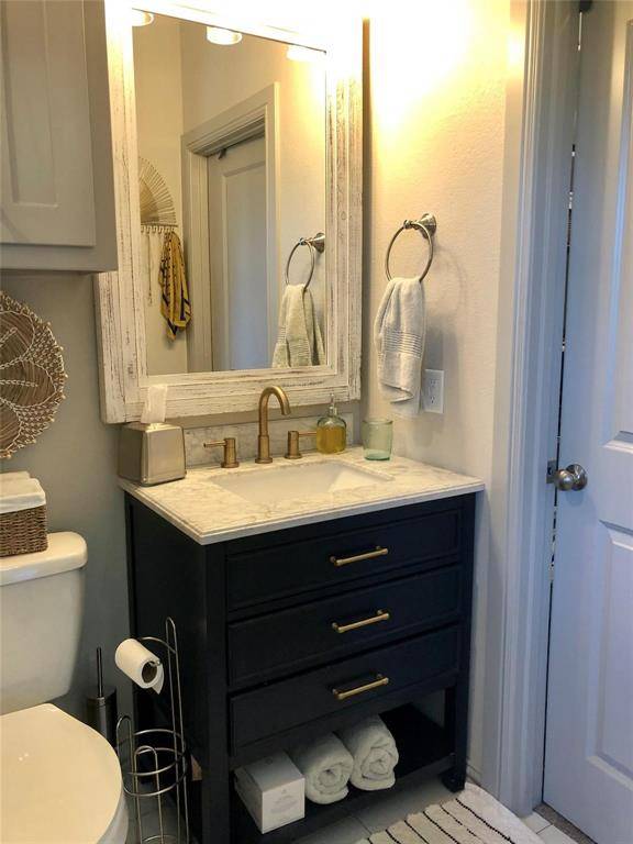 2537 McCart Avenue #2539, Fort Worth, TX 76110