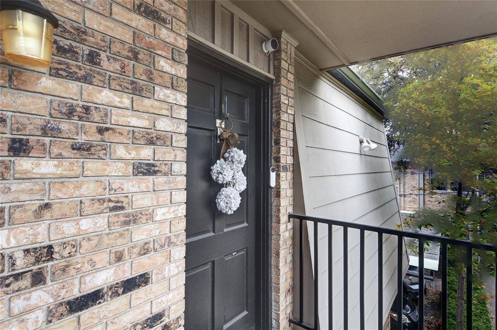 7931 Royal Lane #216, Dallas, TX 75230
