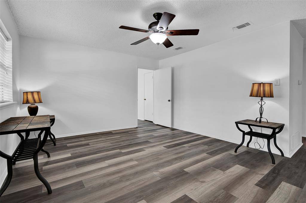 412 Lee Boulevard, Pottsboro, TX 75076