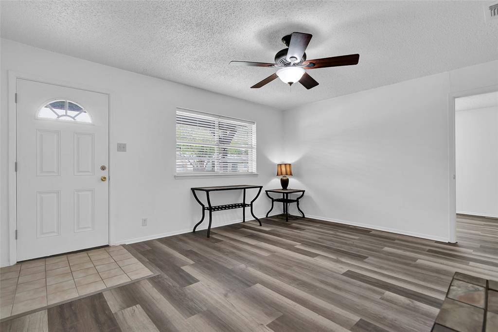 412 Lee Boulevard, Pottsboro, TX 75076