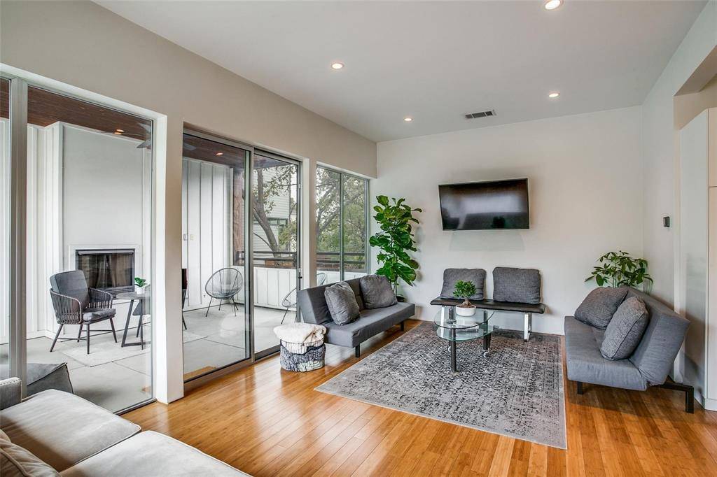 4401 Roseland Avenue #A, Dallas, TX 75204