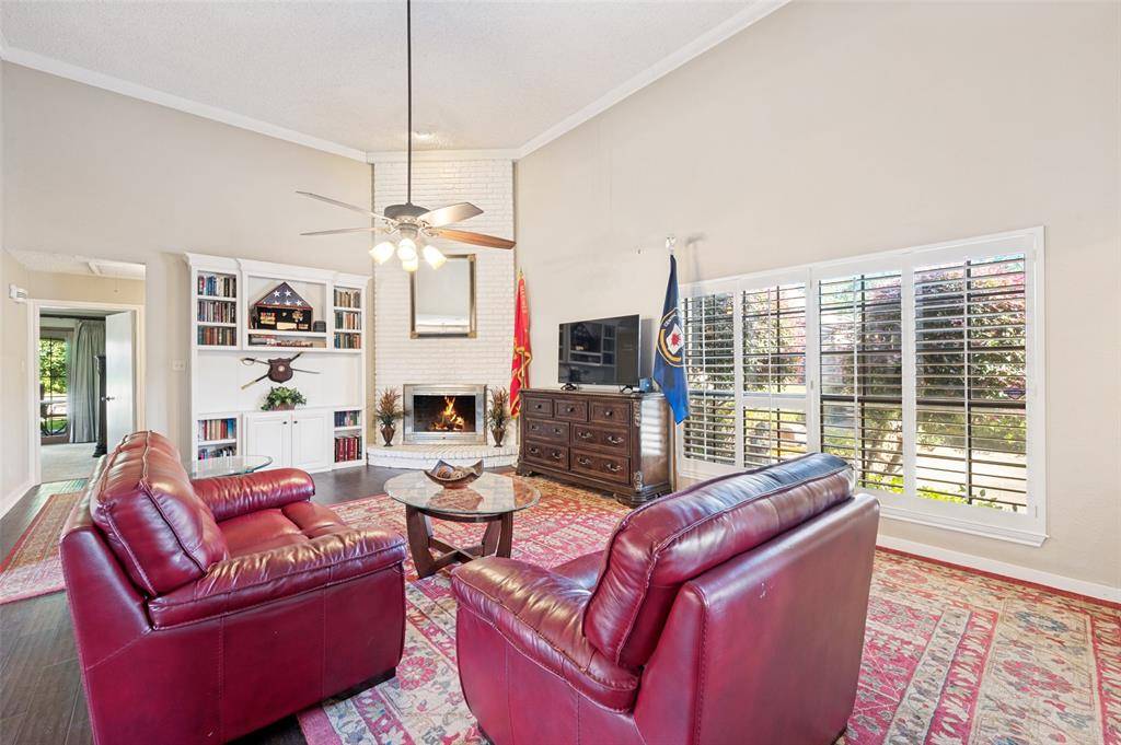 2719 Fairway Park Street, Grand Prairie, TX 75050