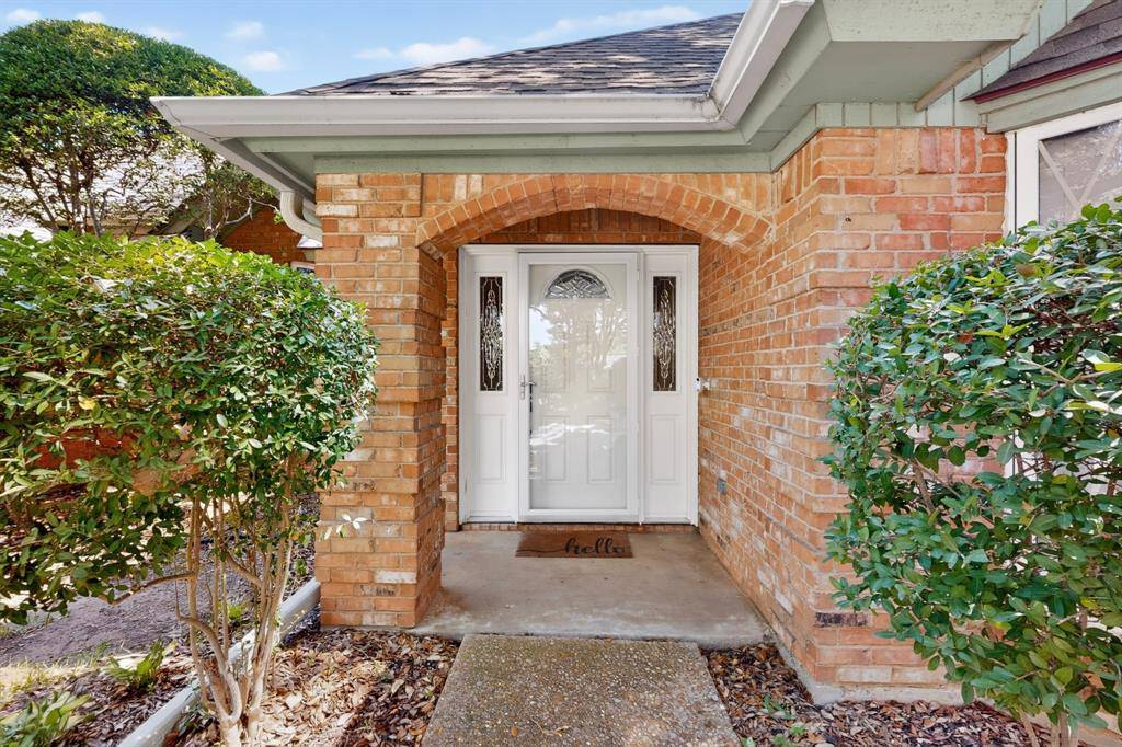 3823 Rochelle Drive, Arlington, TX 76016