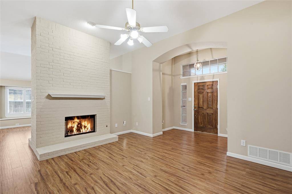 7204 Mesa Verde Trail, Fort Worth, TX 76137