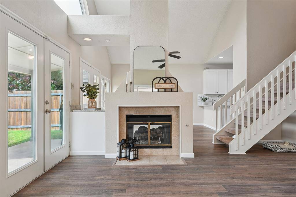 1209 Broken Arrow Trail, Carrollton, TX 75007