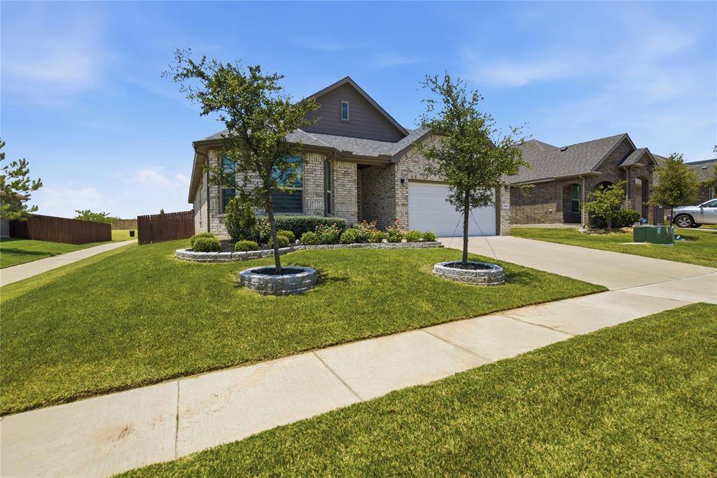 1500 Seabiscuit Drive, Granbury, TX 76049