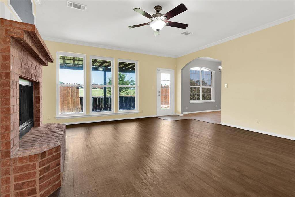 106 Country View Circle, Pottsboro, TX 75076