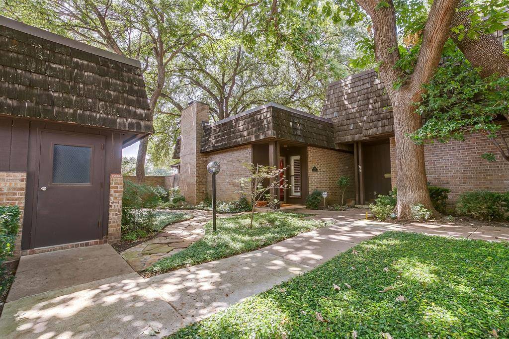 4414 Glenwood Court, Fort Worth, TX 76109
