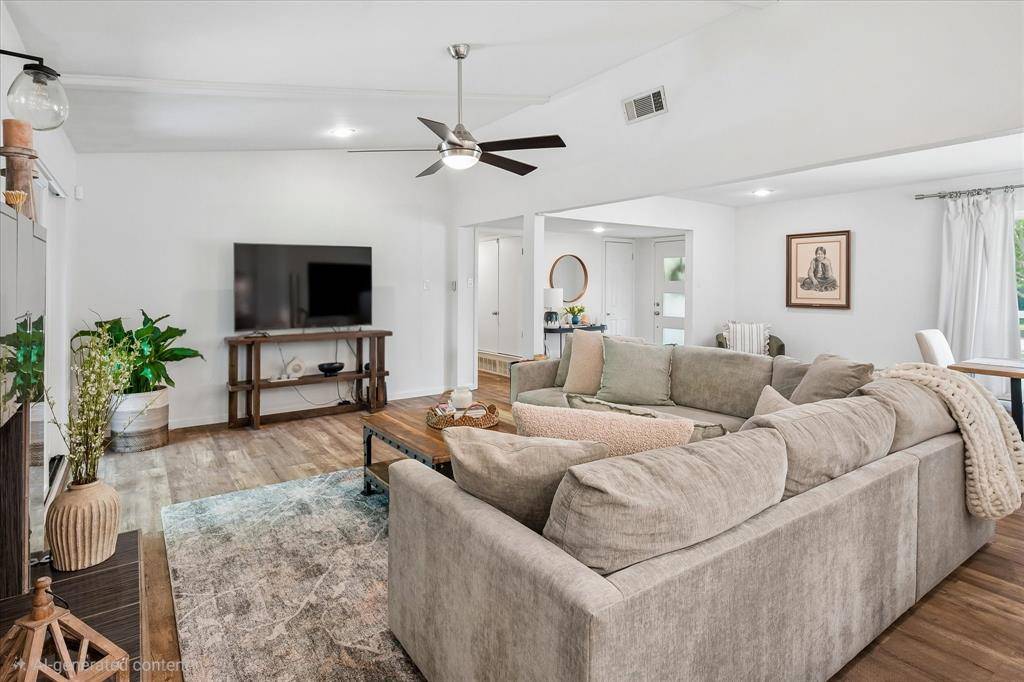 3305 Dothan Lane, Dallas, TX 75229