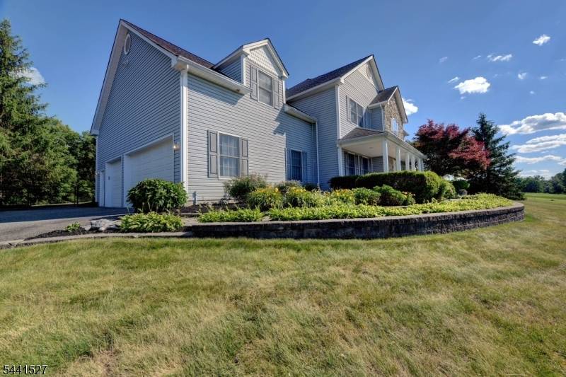 32 Dyer Rd, Wantage Twp., NJ 07461