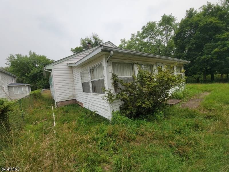 592 Equator Ave, Franklin Twp., NJ 08873