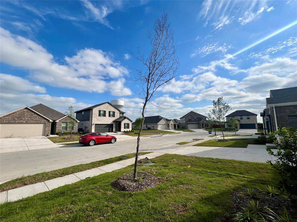 2378 Aspen Hill Drive, Forney, TX 75126