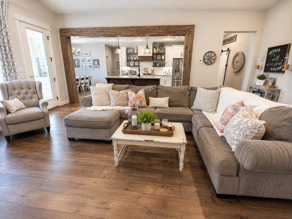7334 TULE CREEK Lane, Tyler, TX 75703