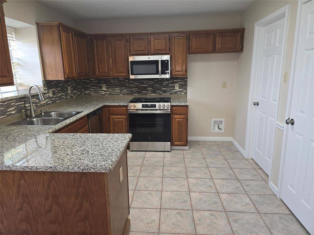 2004 Island View Court, Mesquite, TX 75149