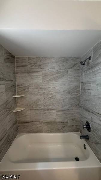 622 Bergen St #2, Harrison Town, NJ 07029