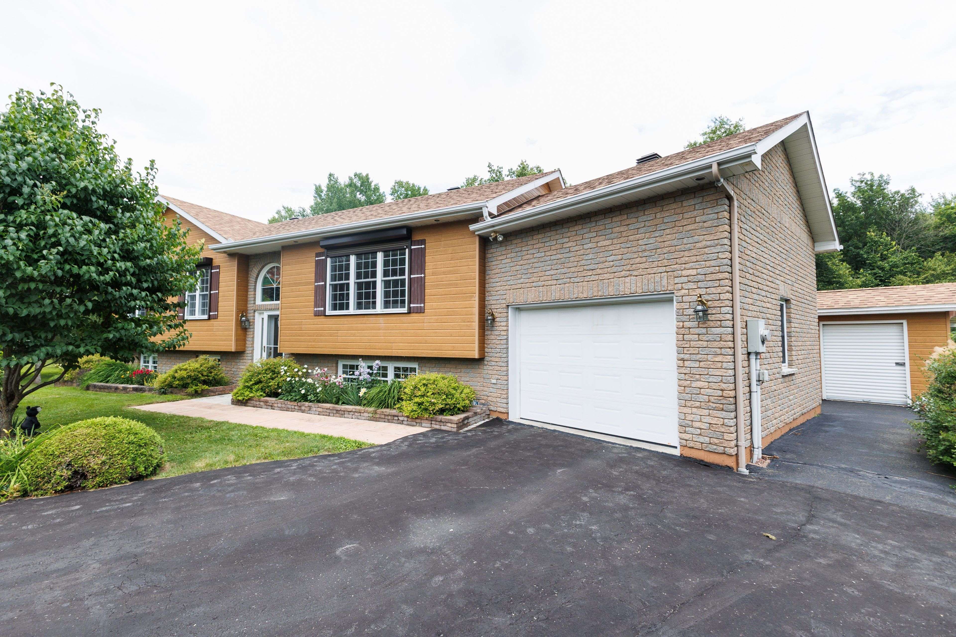 3213 Dornie RD, North Glengarry, ON K0C 1A0