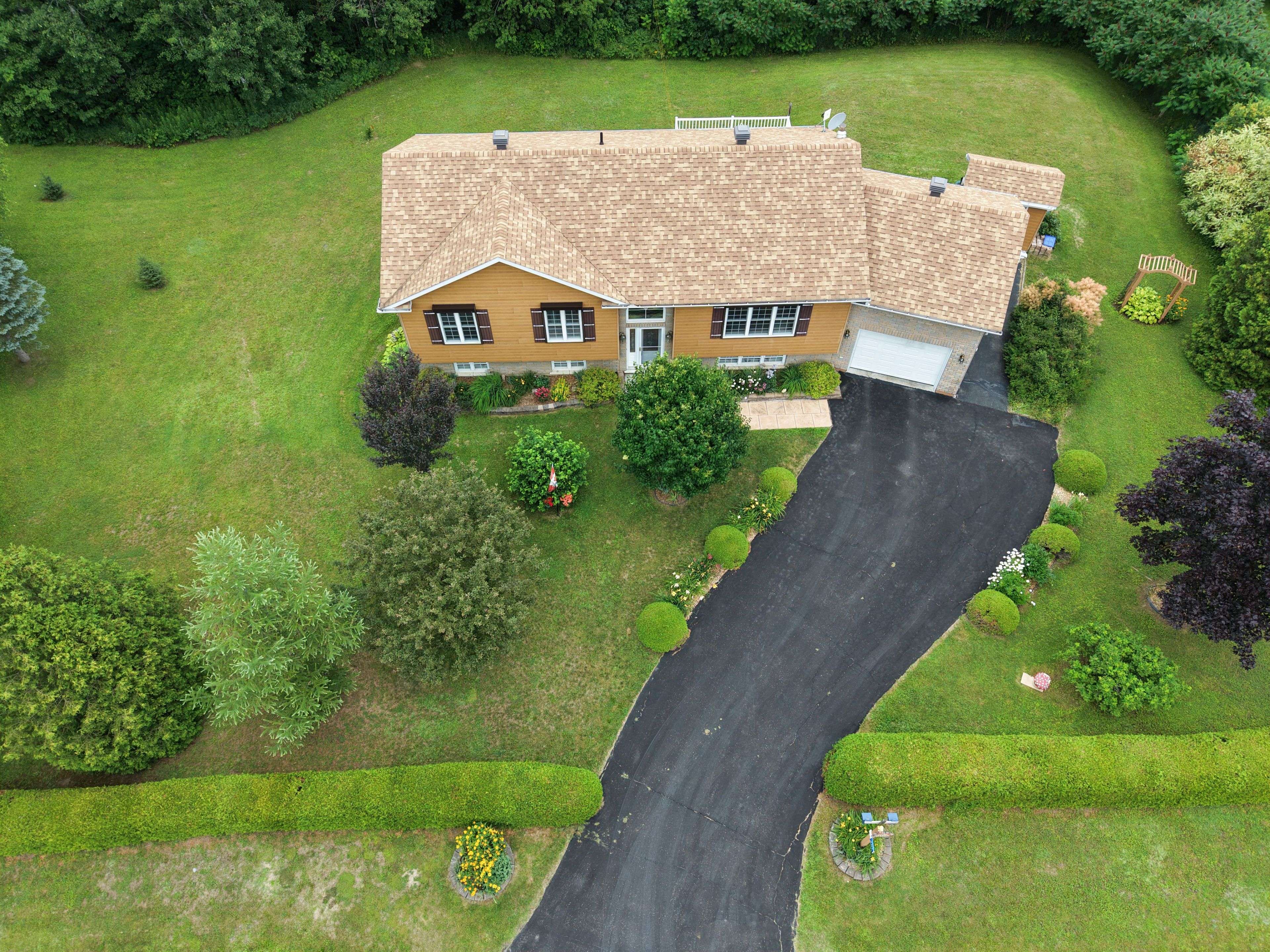 3213 Dornie RD, North Glengarry, ON K0C 1A0