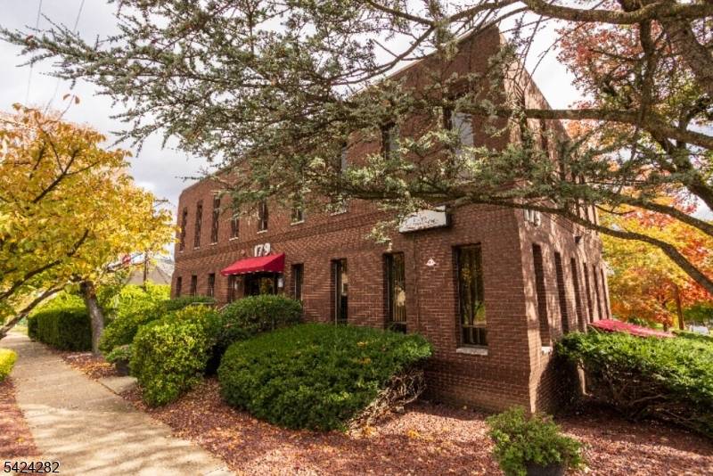 179 S Maple Ave, Ridgewood Village, NJ 07450