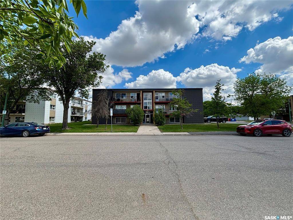 405 Lorne STREET N #12, Regina, SK S4R 3B2