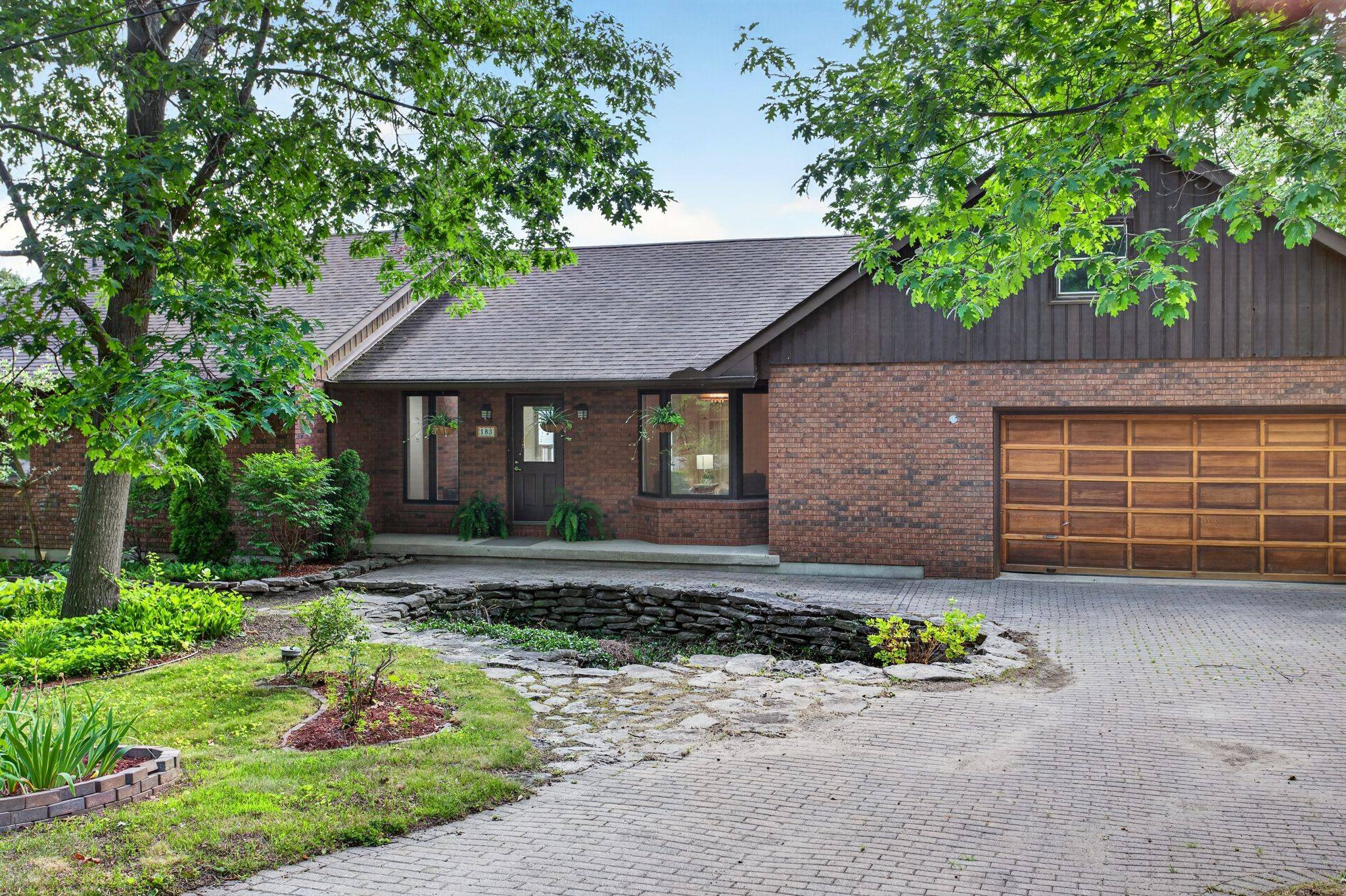 183 Louisa ST, Kawartha Lakes, ON K0M 1N0