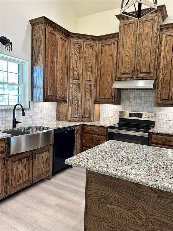 483 RS County Road 1605, Point, TX 75472