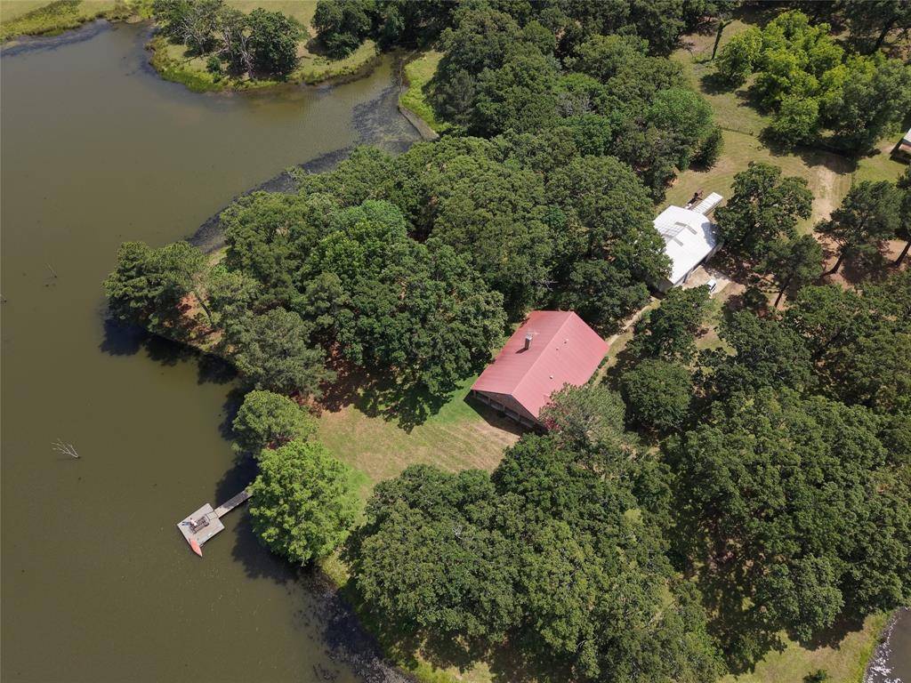 2101 County Road 2716, Honey Grove, TX 75446
