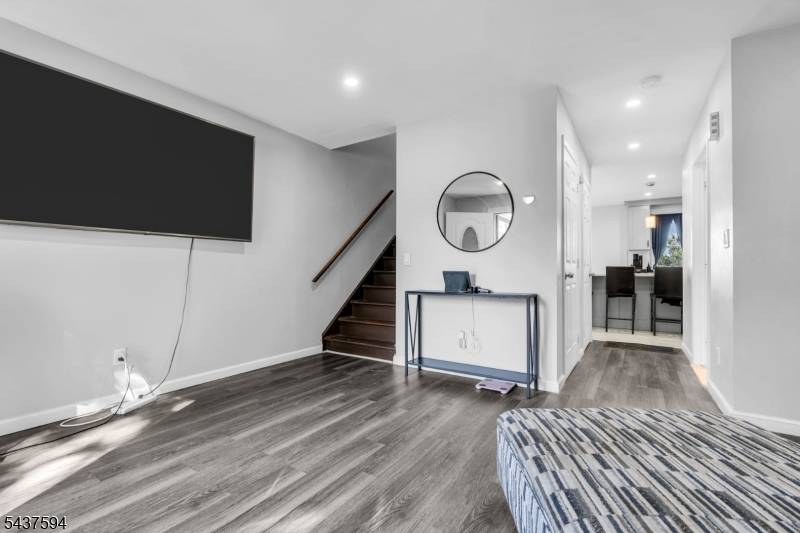 88 N 2nd St, Paterson City, NJ 07522