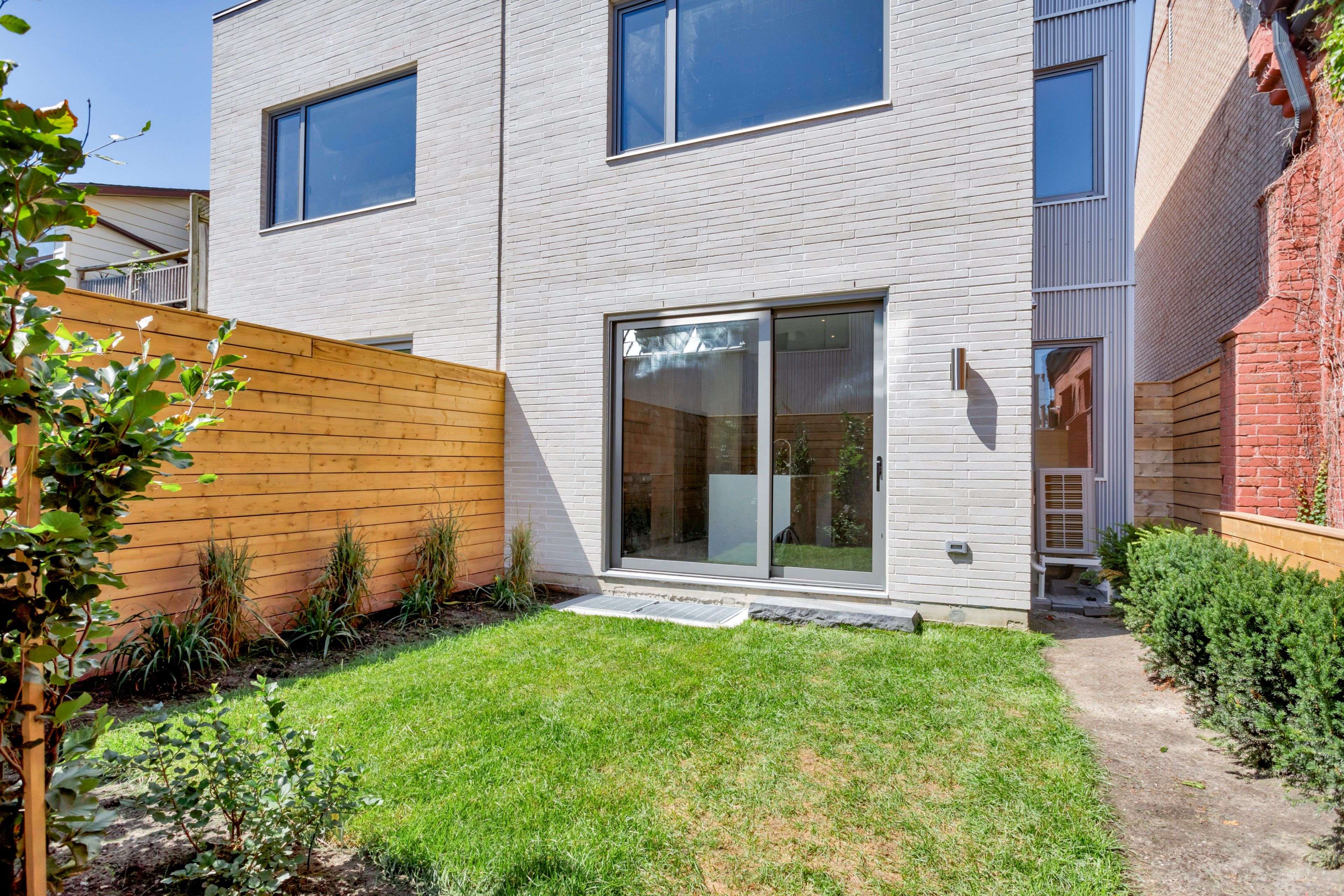 301 Keele ST #Unit #2, Toronto W02, ON M6P 2K5