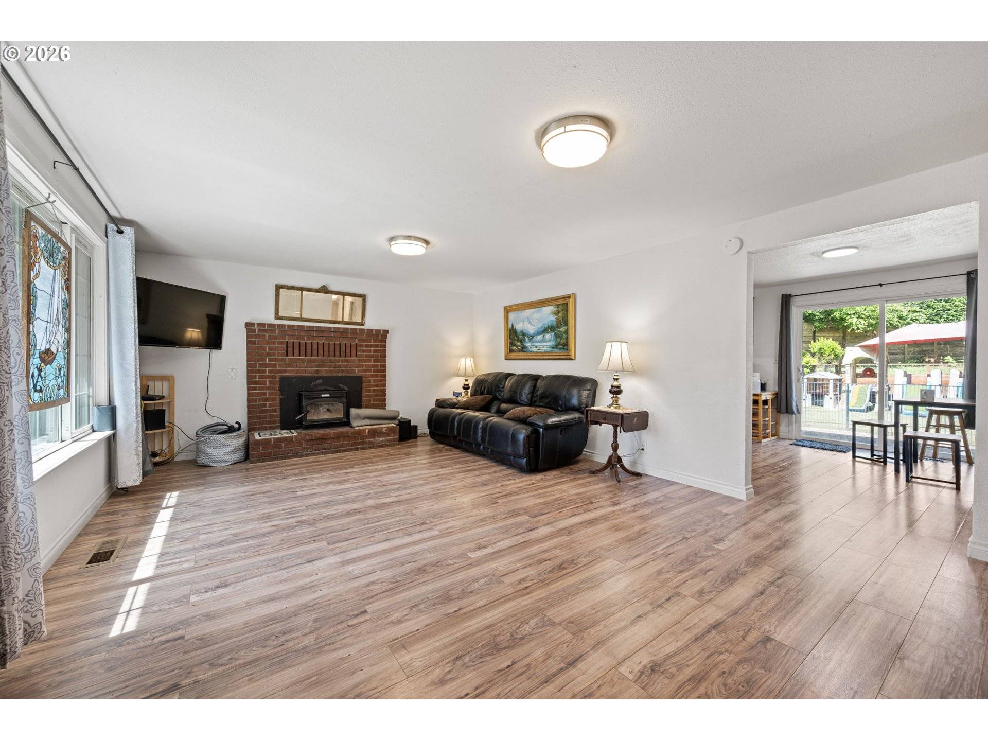 24403 BOLTON HILL RD, Veneta, OR 97487