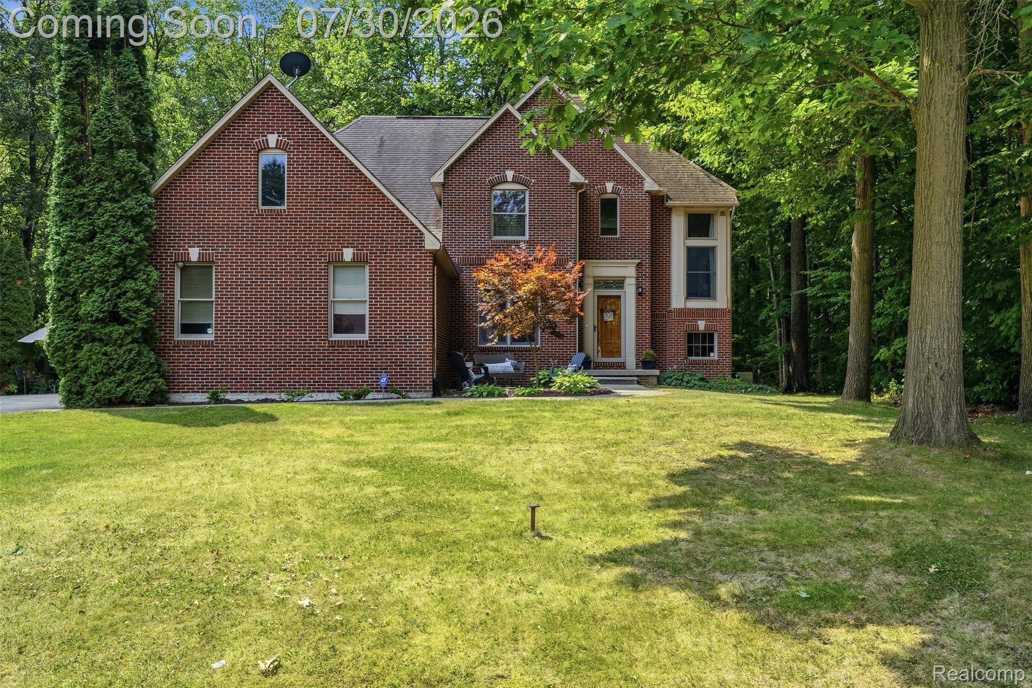 9293 Oakview DR, Swartz Creek, MI 48473