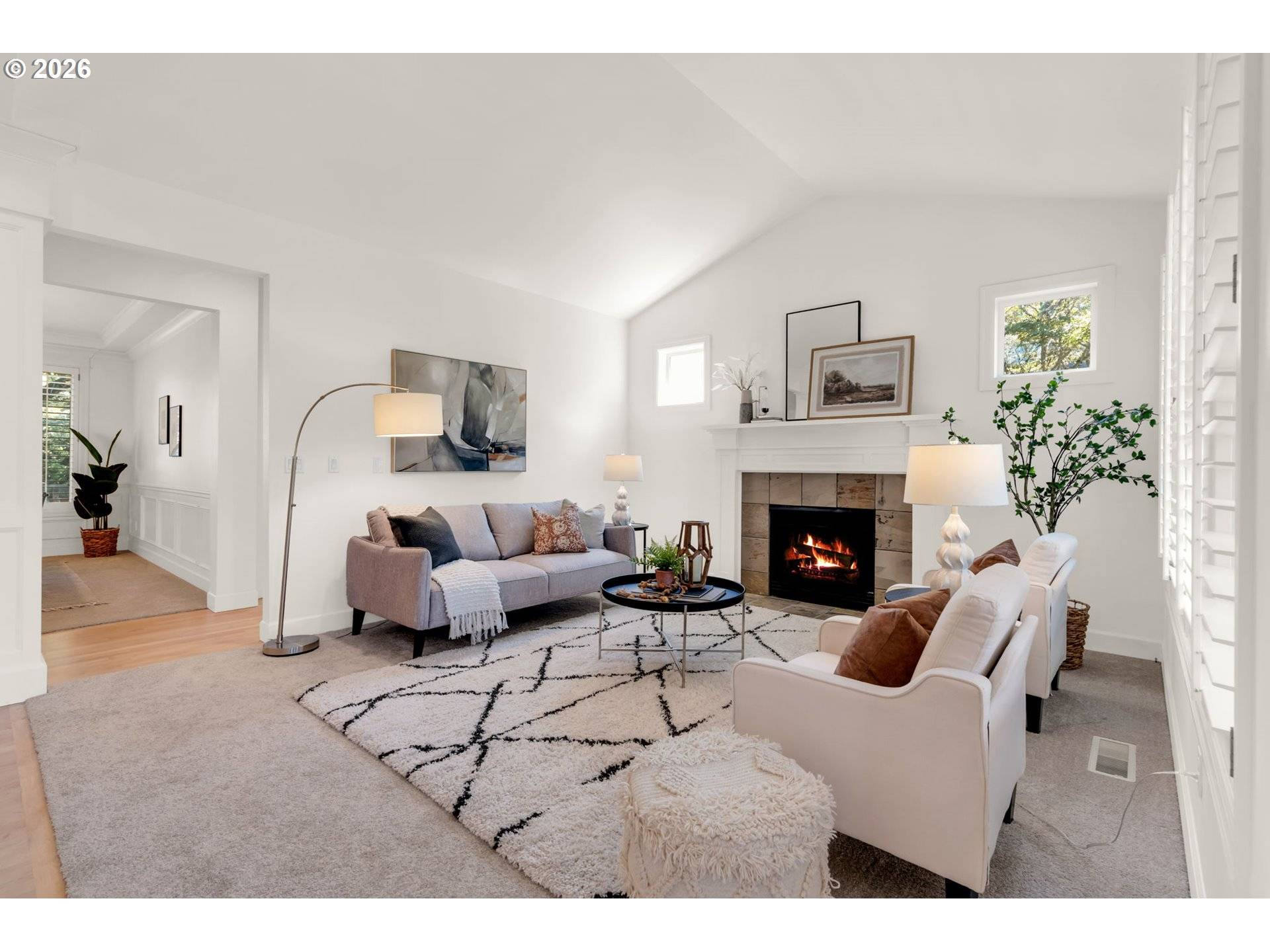 5404 SOUTHWOOD DR, Lake Oswego, OR 97035