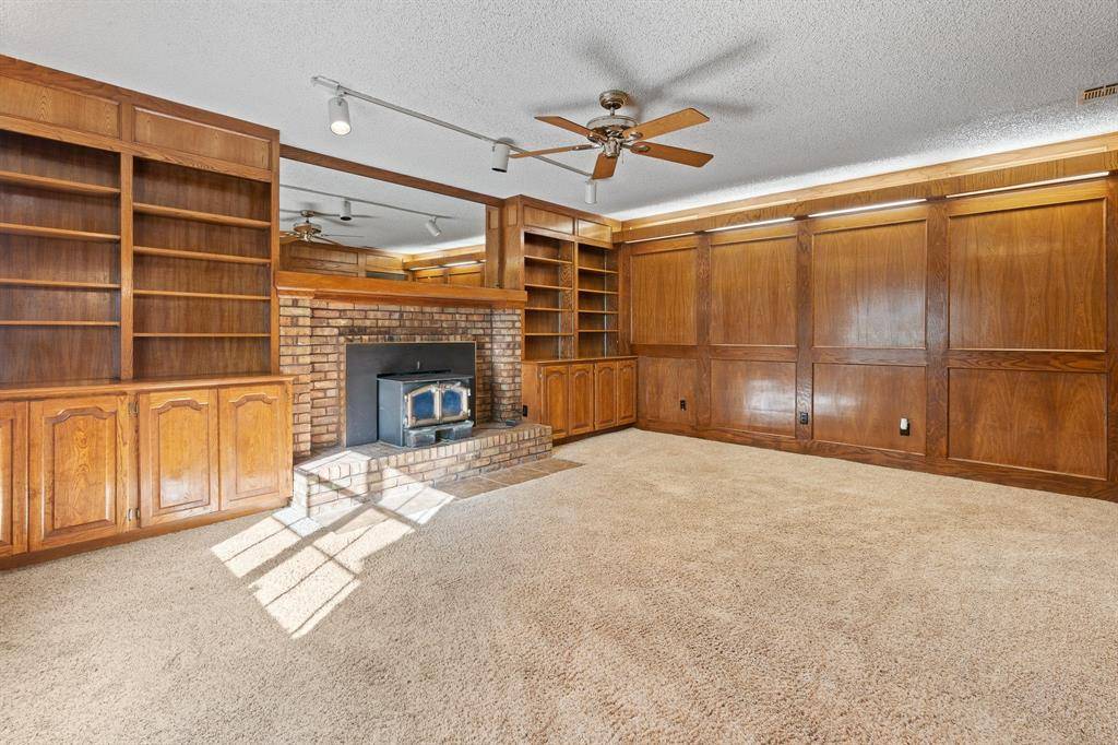 7 Fox Hollow Road, Joshua, TX 76058