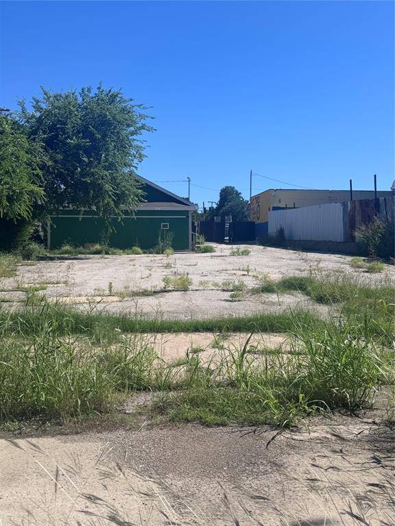 5025 E Lancaster Avenue, Fort Worth, TX 76103