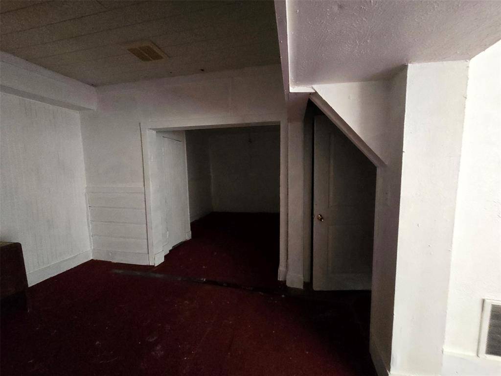 5025 E Lancaster Avenue, Fort Worth, TX 76103