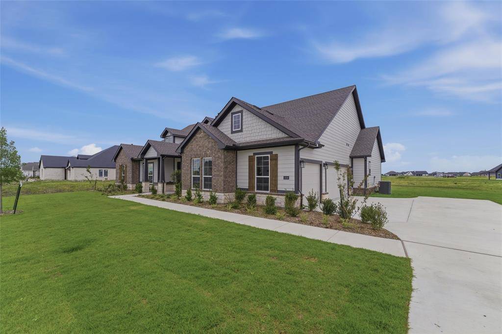 2316 Quartz Street, Krum, TX 76249
